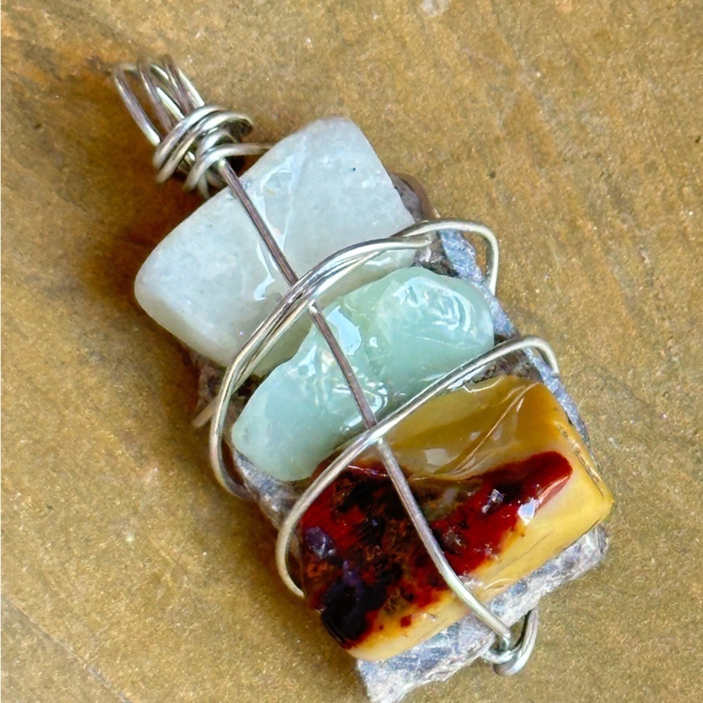 Sold🛍️Collage Gemstone Necklace Pendant, Handmade assemblage Wire Wrapped4300 G - Picture 2 of 10